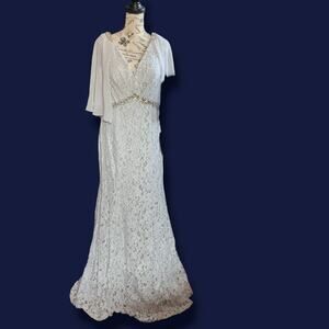 Amelia Couture V-Neck Floral Lace Sheer  Mermaid Gown women sz‎ 12 light gray